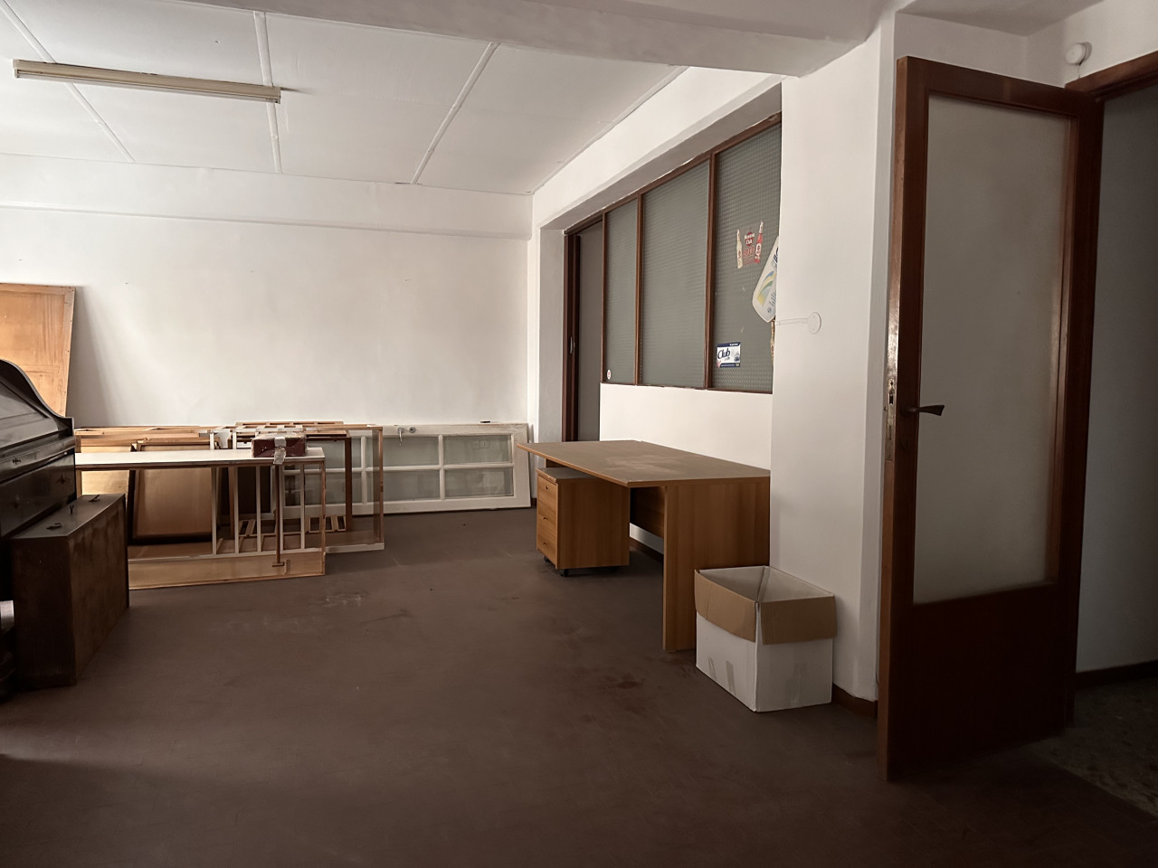 Ufficio in vendita a Ancona, zona Archi – Possibilità di cambio d’uso ad abitazione